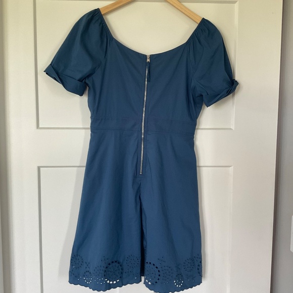BCBG MAXAZARIA Mini Dress Womens 4 Blue Short Sleeve Eyelet Lined - Picture 3 of 9